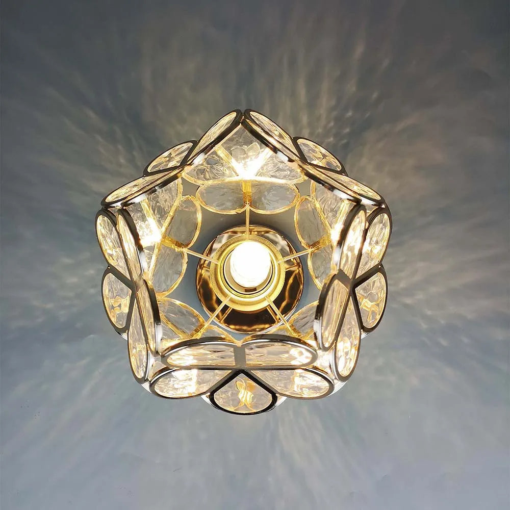 Lampy sufitowe inspirowane płatkami kwiatów