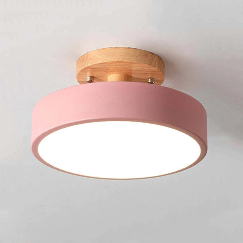 Nowoczesne lampy sufitowe LED montowane na płasko