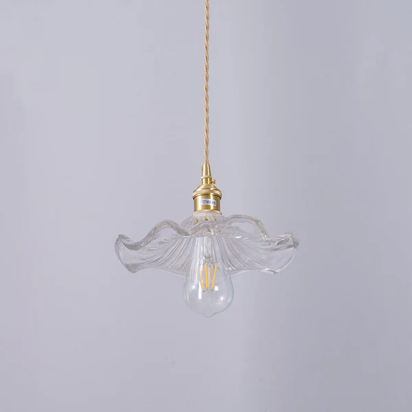 Elegancka lampa wisząca z motywem kwiatowym inspirowana hibiskusem