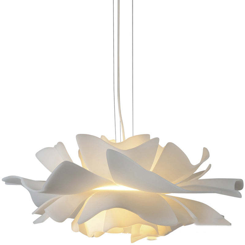 Nowoczesna lampa wisząca inspirowana kwiatami