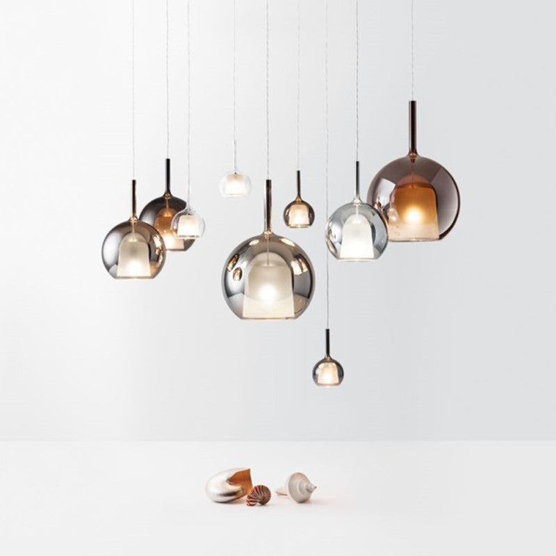 Minimalistyczna lampa wisząca inspirowana stylem skandynawskim