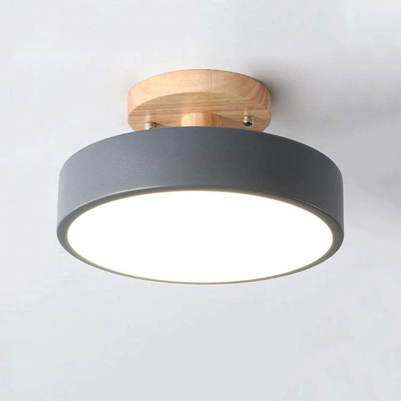 Nowoczesne lampy sufitowe LED montowane na płasko