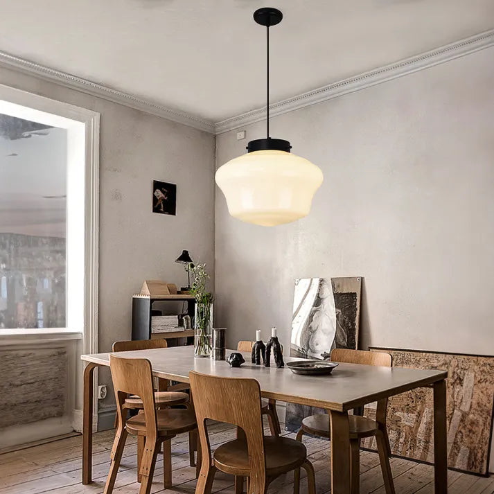 Nowoczesna lampa wisząca o geometrycznym, matowym wzornictwie
