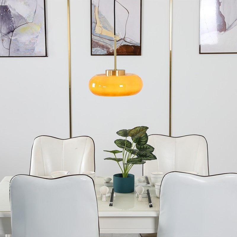 Nowoczesna lampa wisząca inspirowana chlebem