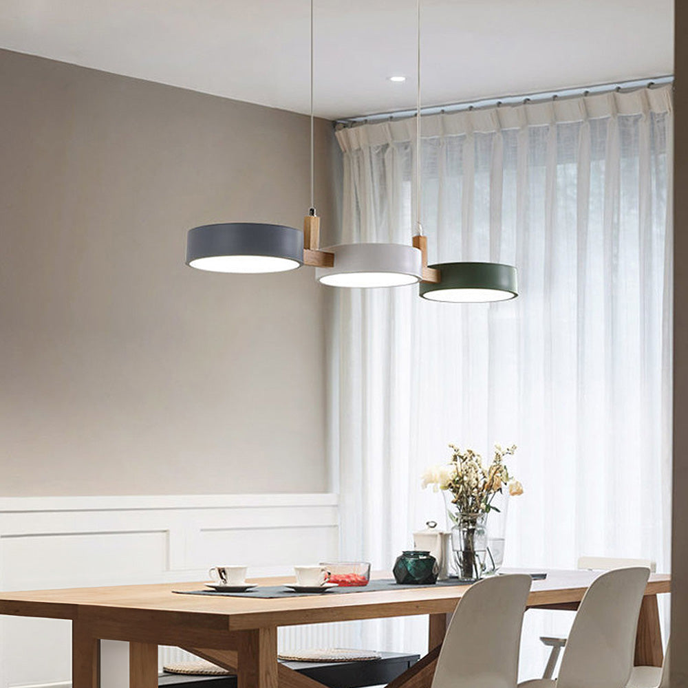 Lampa wisząca w stylu skandynawskim