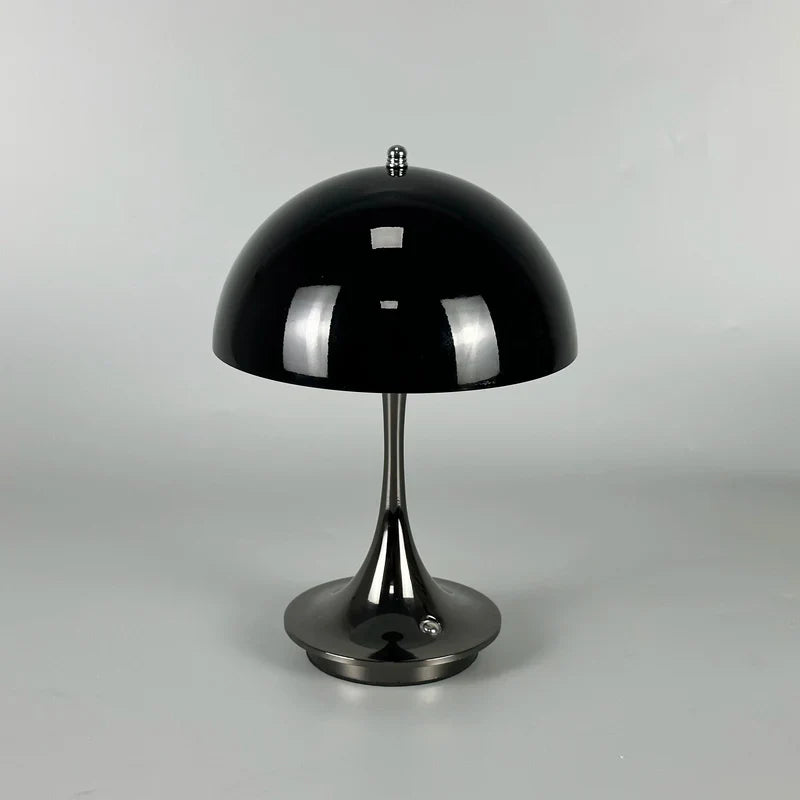 Przenośna bezprzewodowa lampa stołowa