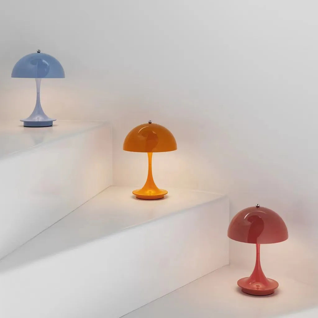 Przenośna bezprzewodowa lampa stołowa