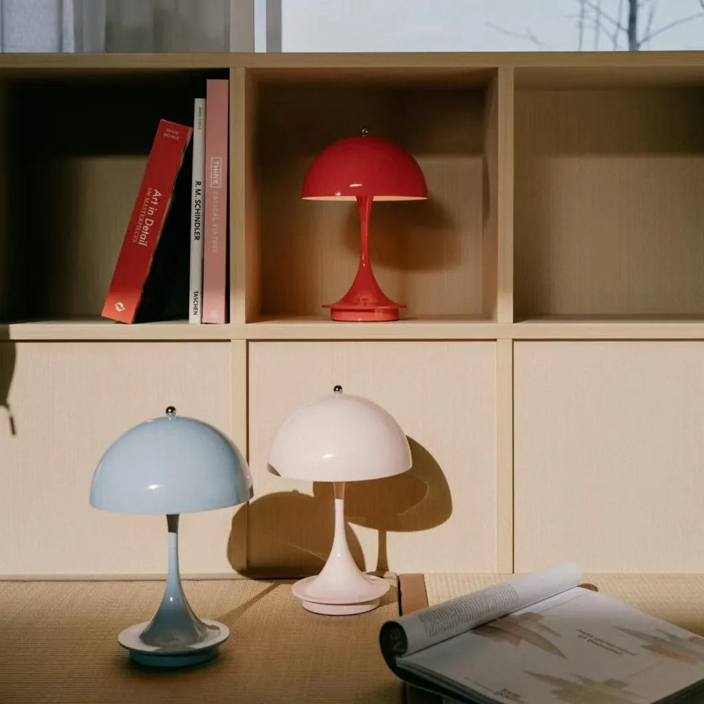 Przenośna bezprzewodowa lampa stołowa