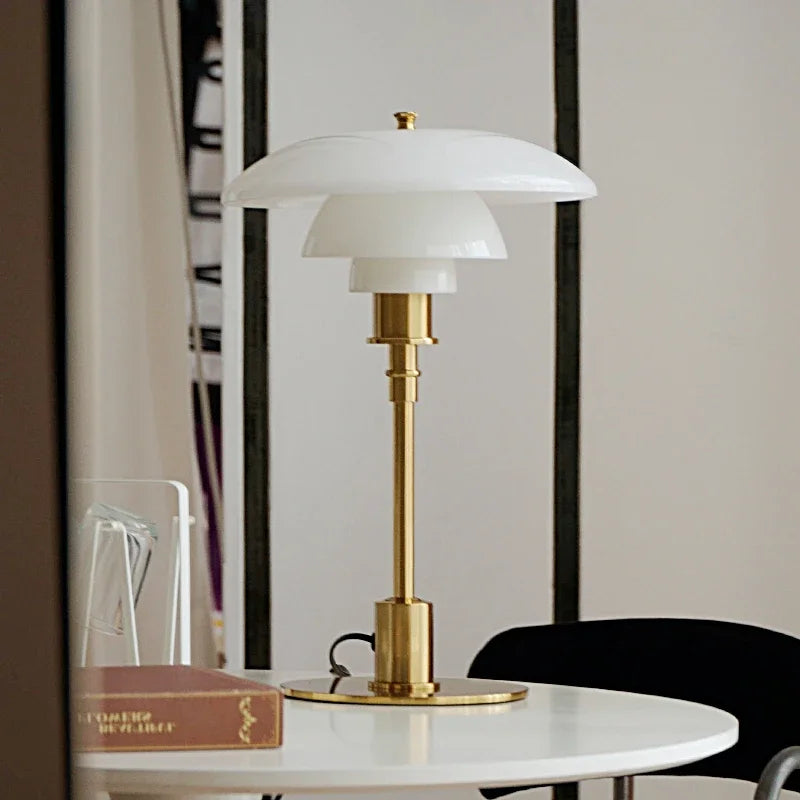 Regulowana minimalistyczna lampa biurkowa LED