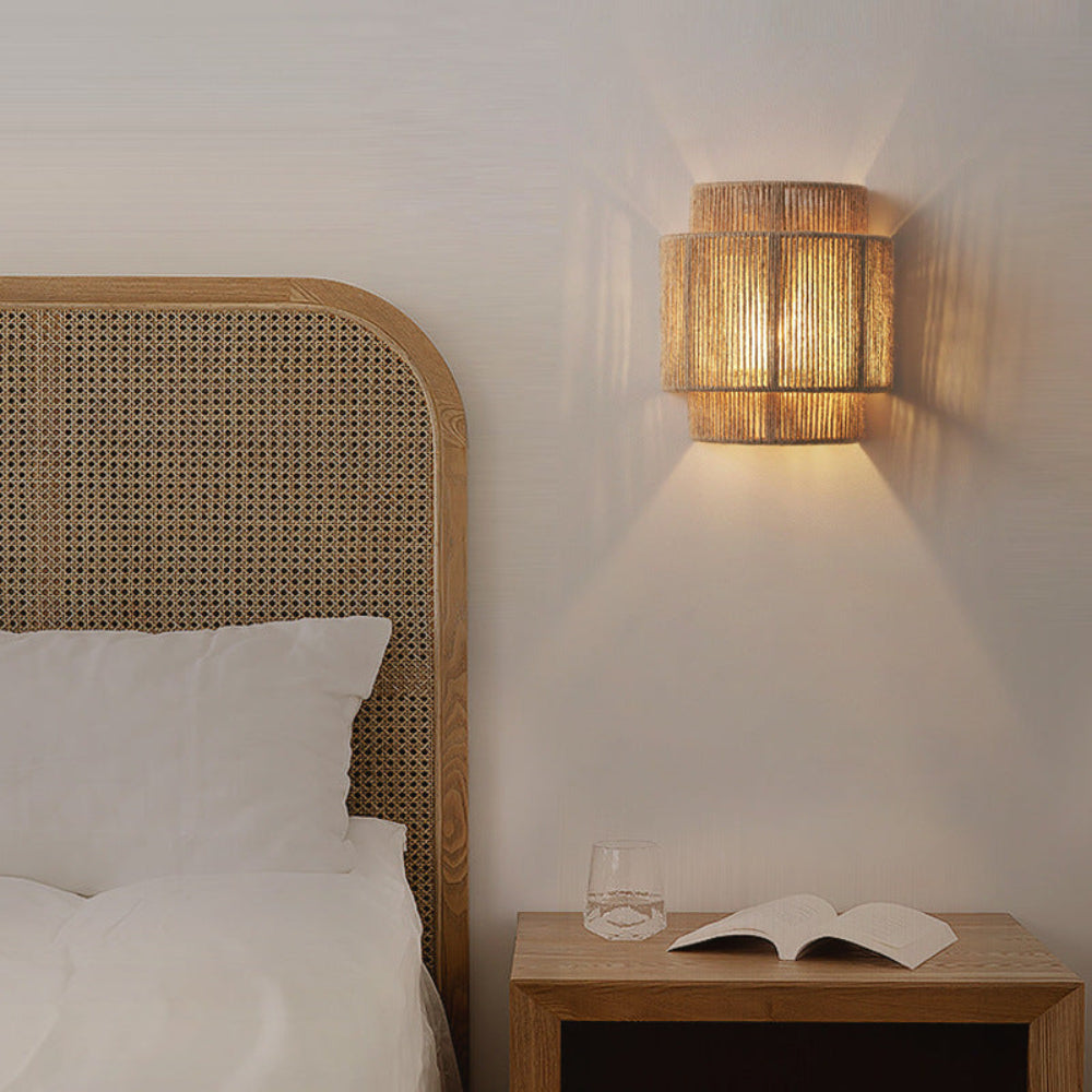 Rustykalna lampa ścienna w stylu boho