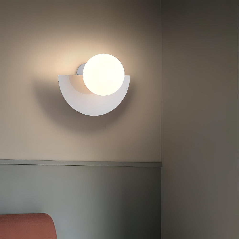 Nowoczesna dekoracyjna lampa ścienna w kształcie półksiężyca