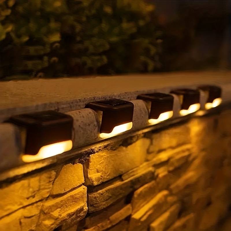 Bezprzewodowa zewnętrzna lampa ścienna LED