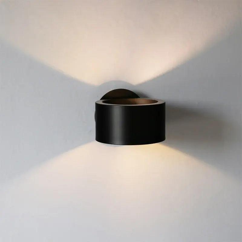 Stylowa lampa ścienna LED z akcentem