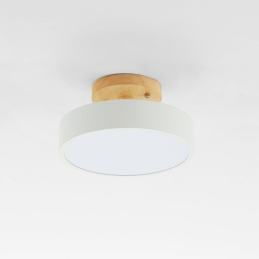Nowoczesne lampy sufitowe LED montowane na płasko