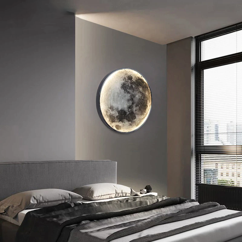 Lampa ścienna inspirowana księżycem