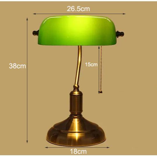 Lampa biurkowa w stylu vintage inspirowanym Europą