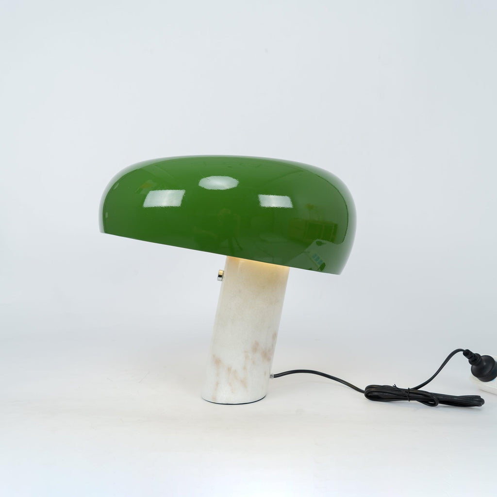 Nowoczesna i stylowa lampa biurkowa w kształcie grzyba