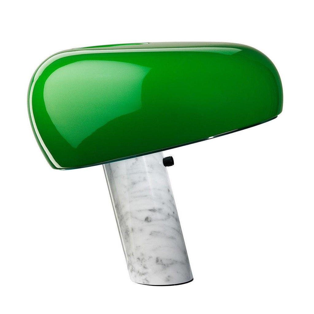 Nowoczesna i stylowa lampa biurkowa w kształcie grzyba