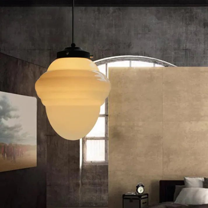 Nowoczesna lampa wisząca o geometrycznym, matowym wzornictwie