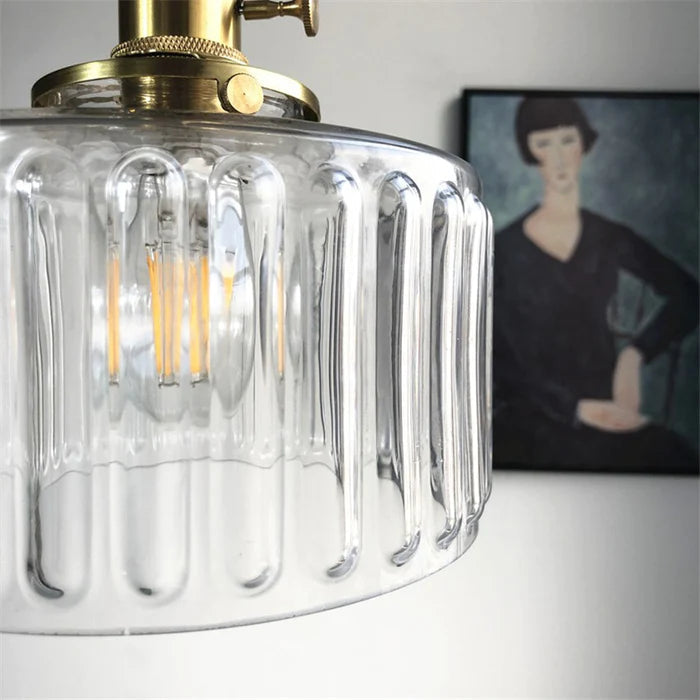 Antyczna lampa wisząca w stylu retro