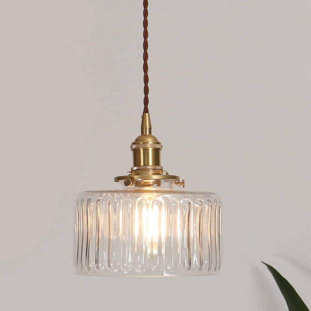 Antyczna lampa wisząca w stylu retro