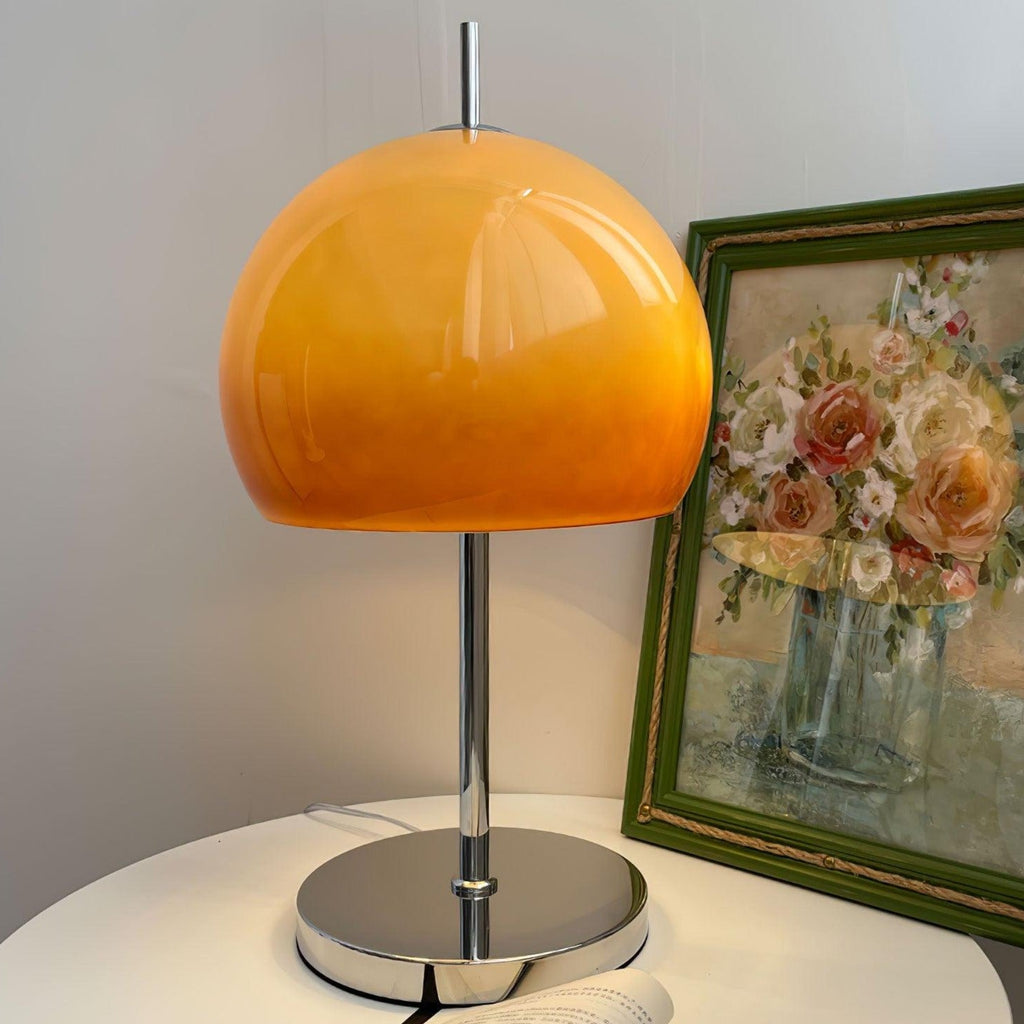 Lampa biurkowa w stylu retro minimalistyczna