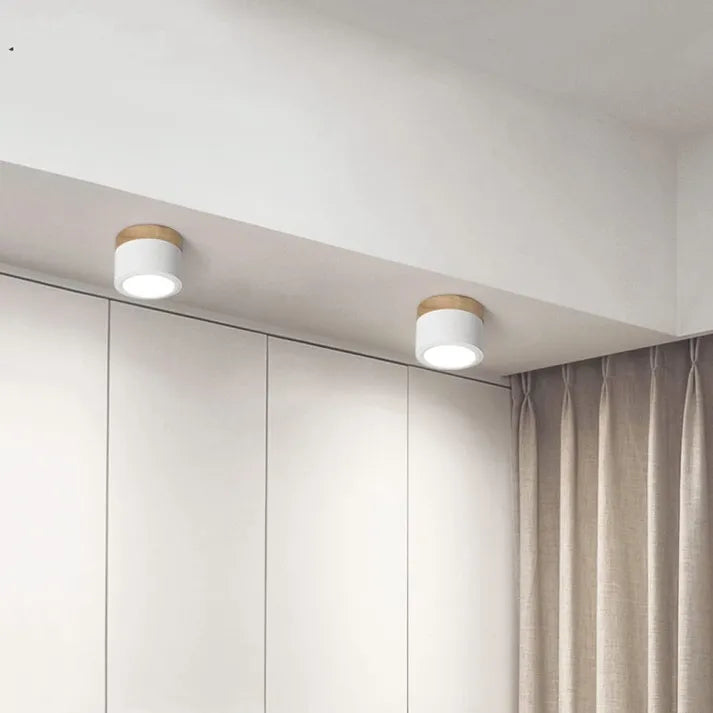 Minimalistyczna cylindryczna lampa sufitowa LED