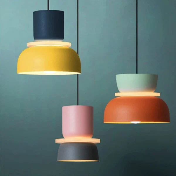Minimalistyczna lampa wisząca w stylu nordyckim