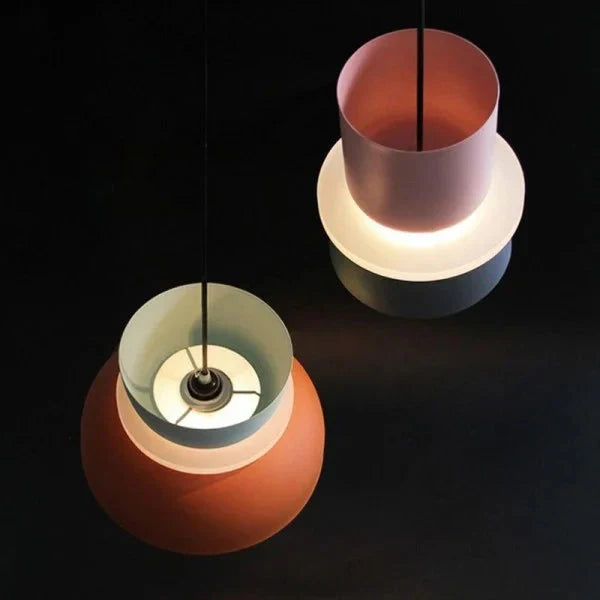 Minimalistyczna lampa wisząca w stylu nordyckim