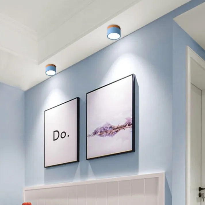 Minimalistyczna cylindryczna lampa sufitowa LED