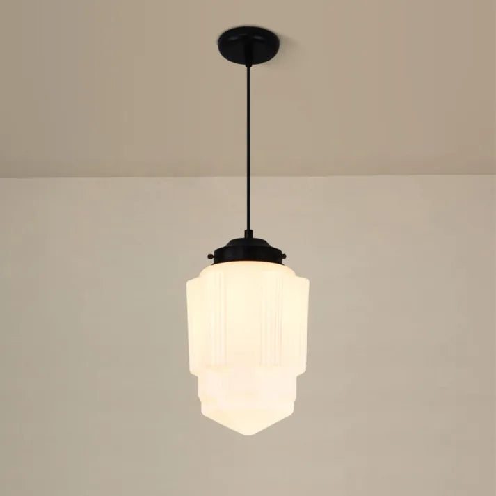 Nowoczesna lampa wisząca o geometrycznym, matowym wzornictwie