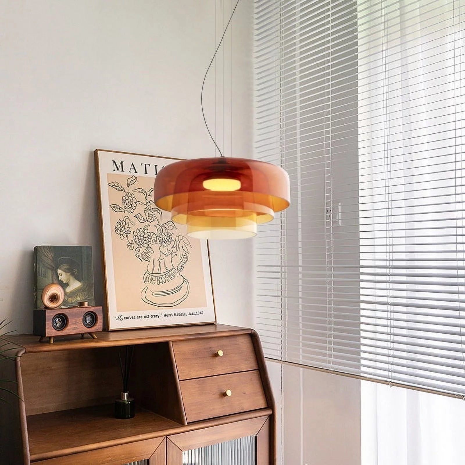 Nowoczesna skandynawska lampa wisząca