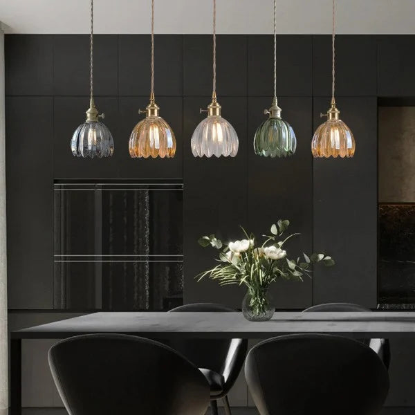 Lampa wisząca inspirowana kwiatem