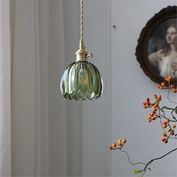 Lampa wisząca inspirowana kwiatem