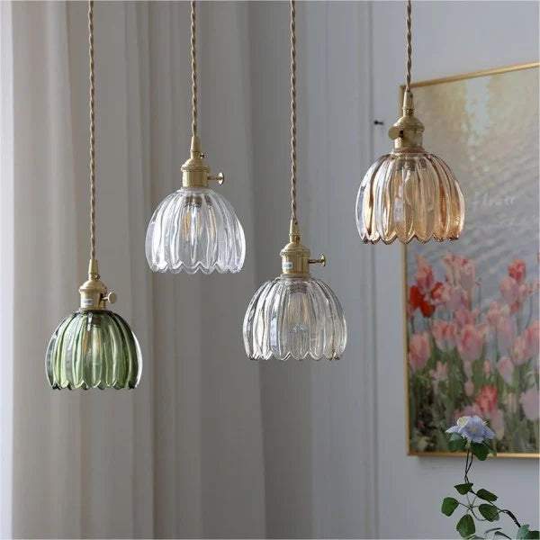 Lampa wisząca inspirowana kwiatem