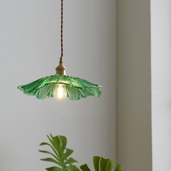 Lampa wisząca inspirowana kwiatami