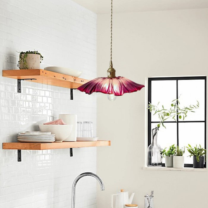 Lampa wisząca inspirowana kwiatami